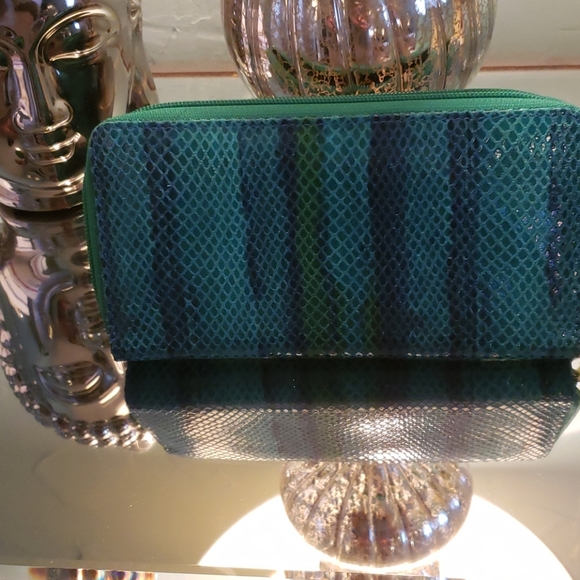 Wallet - Picture 1 of 2